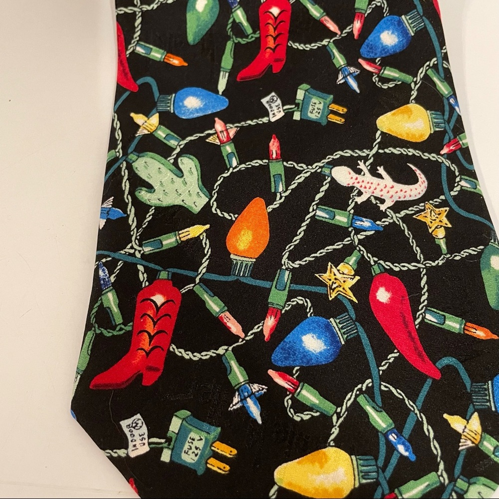 Silk NICOLE MILLER Holiday Cactus and Lizard Necktie